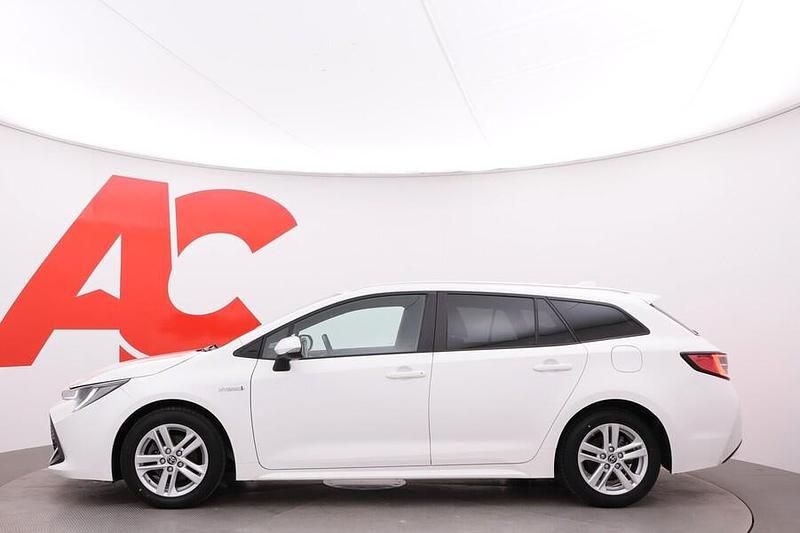 Käytetty Toyota Corolla Active 122 HP (89 kW) 2022 040 Farmari
