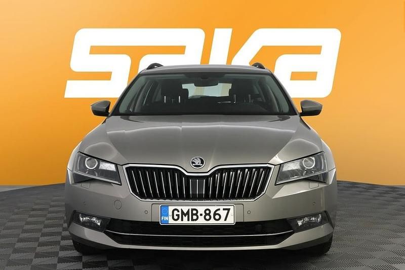 Käytetty Skoda Superb Ambition 125 HP (91 kW) 2016 Farmari