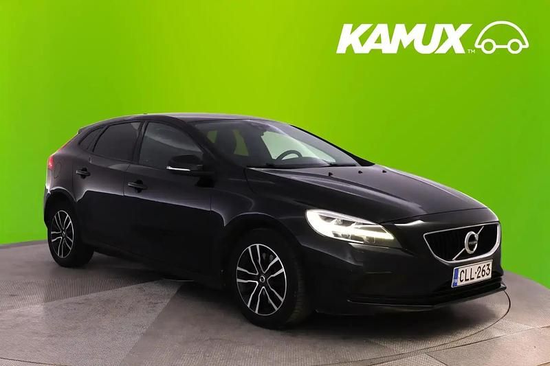 Musta Käytetty 2018 Volvo V40 Momentum Sedan | 17 380 € (Hyvä tarjous) - Kuva 1/4