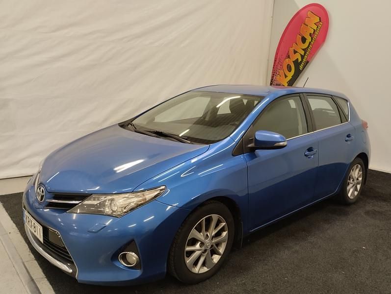 Käytetty 2013 Toyota Auris Active Viistoperä | 6 970 € (Perustarjous) - Kuva 1/4