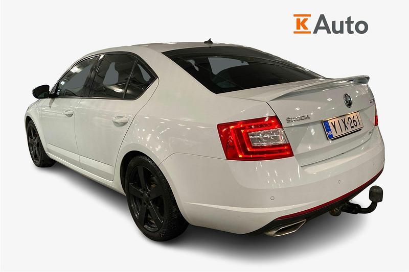 Käytetty Skoda Octavia RS 184 HP (135 kW) 2016 Valkoinen Viistoperä