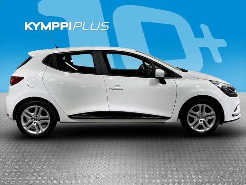 Käytetty Renault Clio IV Zen 90 HP (66 kW) 2017 Viistoperä