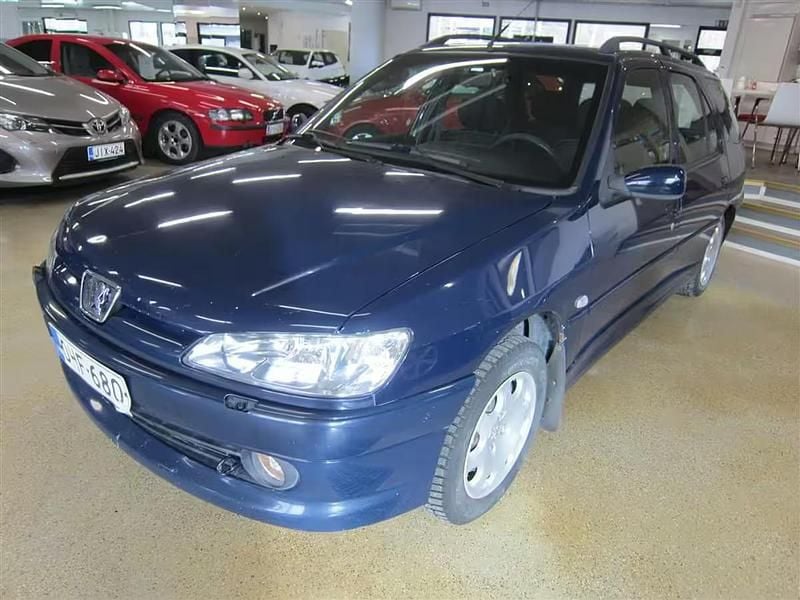 Sininen Käytetty 2002 Peugeot 306 Farmari | 2 900 € - Kuva 1/4