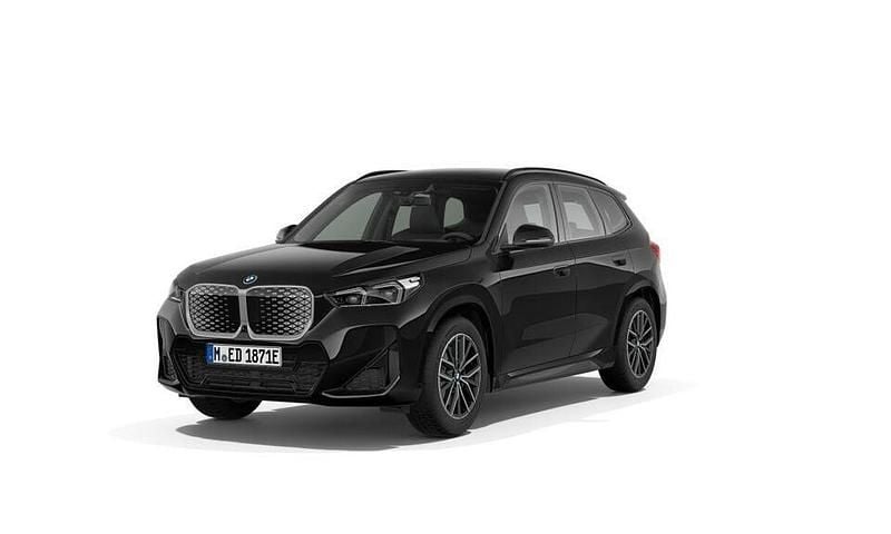 Käytetty BMW iX1 M Sport 230 kW (313 HP) 2025 Musta Katumaasturi
