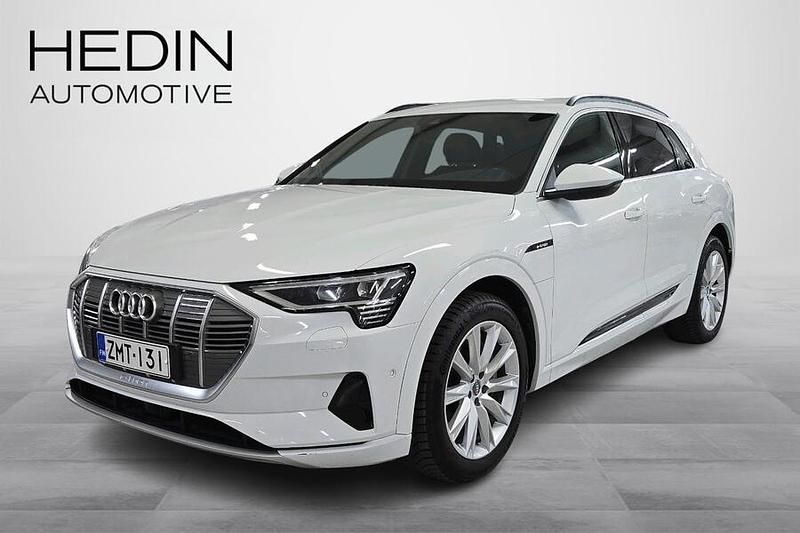 Käytetty Audi e-tron Advanced Plus 300 kW (408 HP) 2019 Valkoinen Katumaasturi