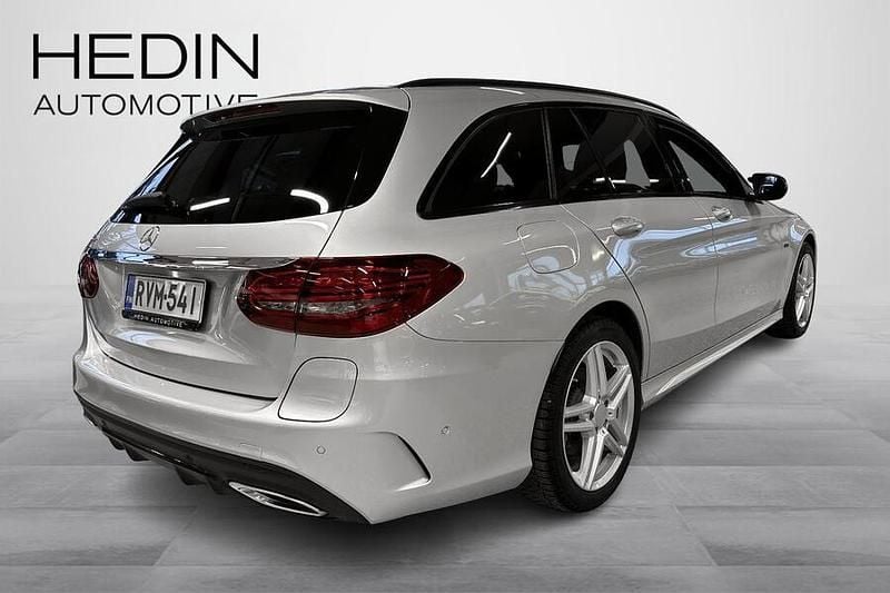 Käytetty Mercedes C300e Business 211 HP (155 kW) 2021 Hopea Farmari