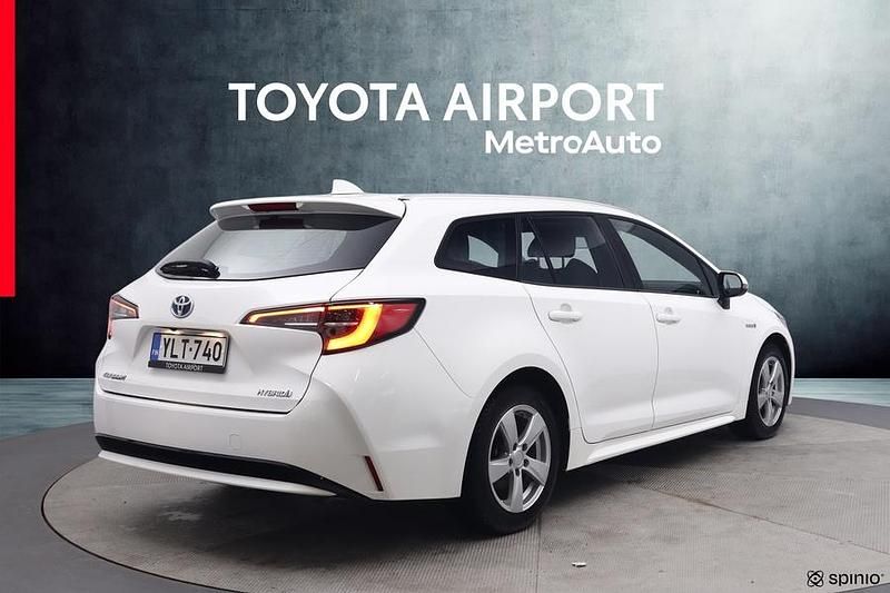 Käytetty Toyota Corolla Business Edition 122 HP (89 kW) 2020 Valkoinen Farmari