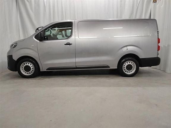 Käytetty Toyota Proace Edition 144 HP (105 kW) 2023 Hopea Tila-auto