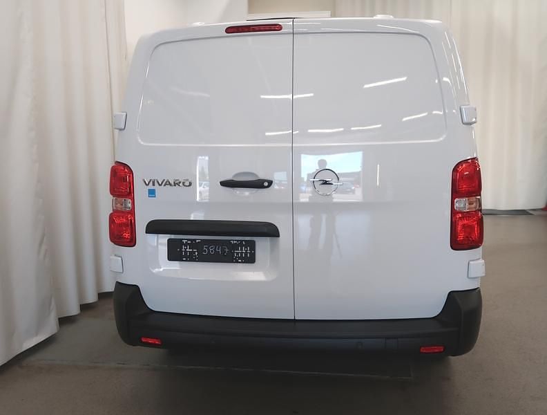 Käytetty Opel Vivaro Edition 177 HP (130 kW) 2024 Valkoinen Tila-auto
