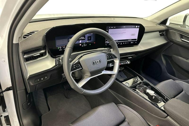 Käytetty Audi Q3 Advanced 268 HP (197 kW) 2026 Valkoinen Katumaasturi