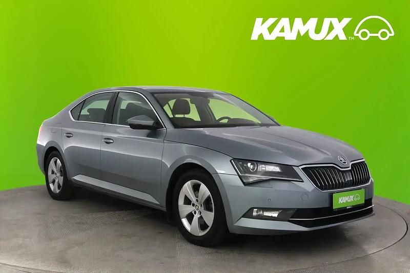 Hopea / harmaa Käytetty 2019 Skoda Superb Business Line Sedan | 16 870 € (Hyvä tarjous) - Kuva 1/4