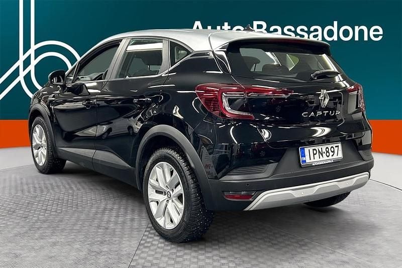 Käytetty Renault Captur Zen 140 HP (102 kW) 2022 Katumaasturi