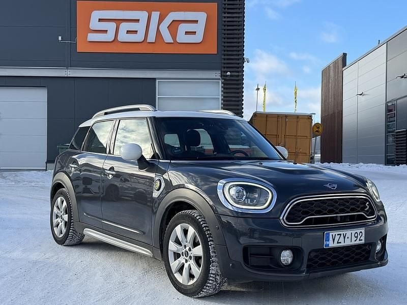 Käytetty 2018 Mini Cooper Countryman Essential Katumaasturi | 15 490 € (Hyvä tarjous) - Kuva 1/4