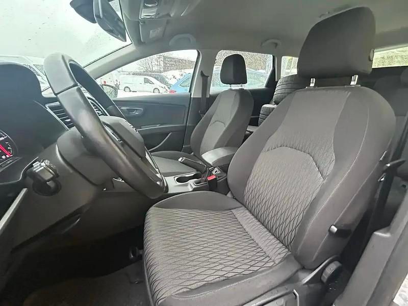 Käytetty Seat Leon ST 4Drive 150 HP (110 kW) 2015 Hopea / harmaa Farmari