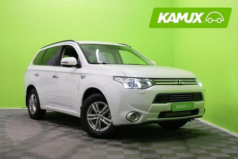 Käytetty 2014 Mitsubishi Outlander P-HEV Basis Katumaasturi | 7 700 € (Hieman kallis) - Kuva 1/3
