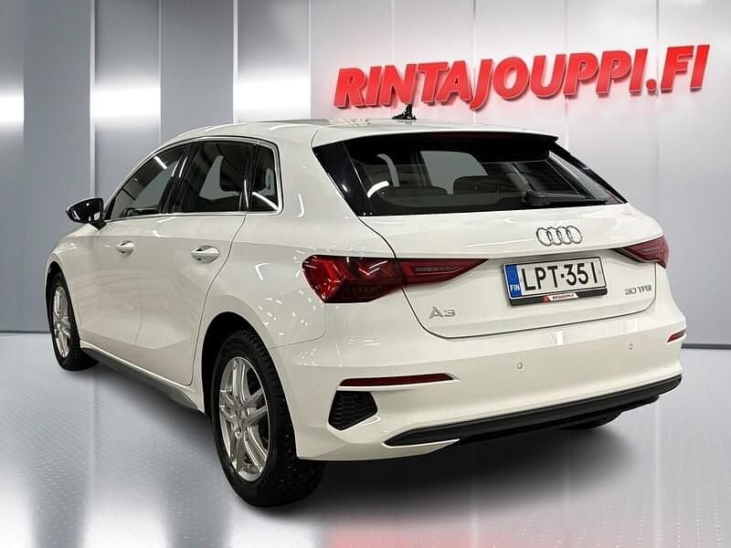 Käytetty Audi A3 Sportback Business 110 HP (80 kW) 2021 Valkoinen Viistoperä