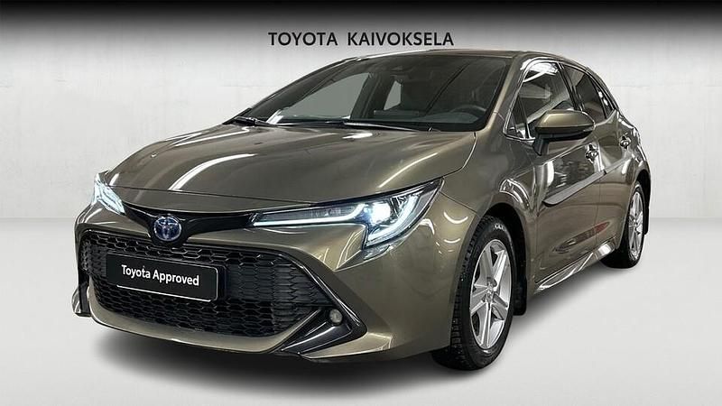 Käytetty Toyota Corolla Edition 122 HP (89 kW) 2022 Ruskea (beige) Viistoperä