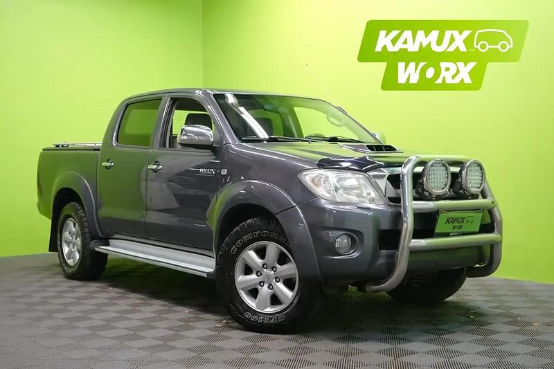 Hopea / harmaa Käytetty 2009 Toyota HiLux Nouto | 18 390 € (Perustarjous) - Kuva 1/4