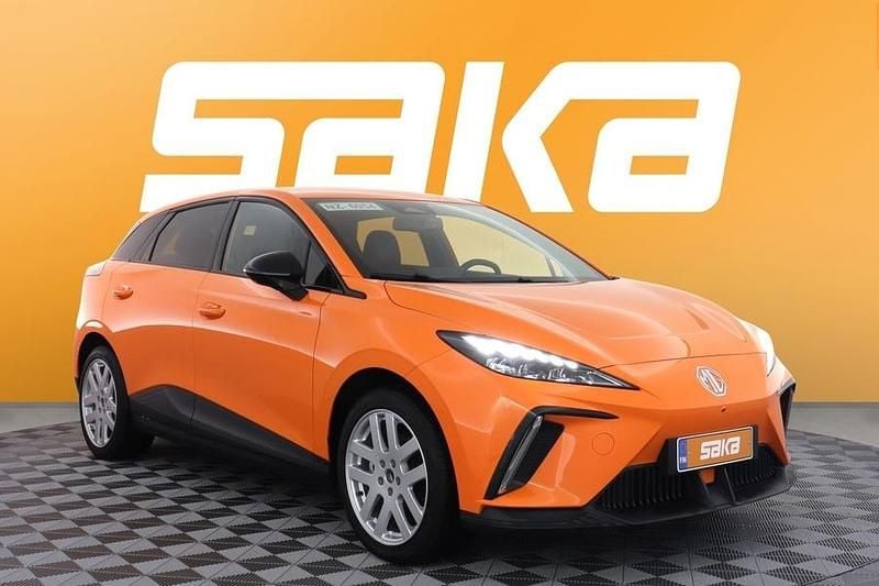 Käytetty MG MG4 EV Luxury 150 kW (204 HP) 2023 Viistoperä