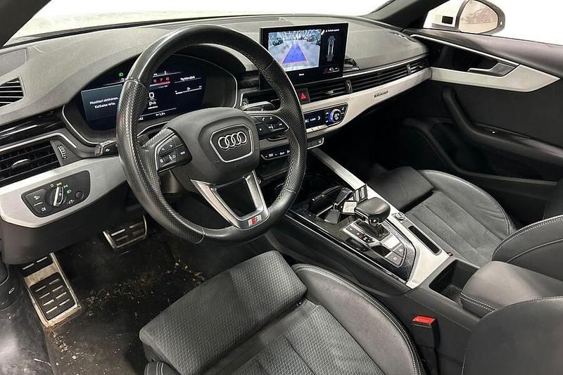 Käytetty Audi A4 Advanced Plus 204 HP (150 kW) 2022 Sedan