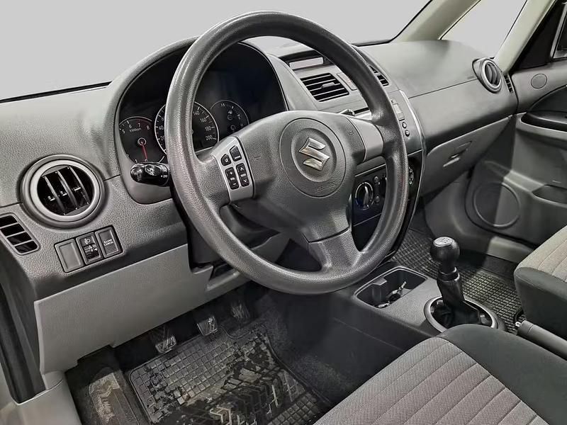 Käytetty Suzuki SX4 2009