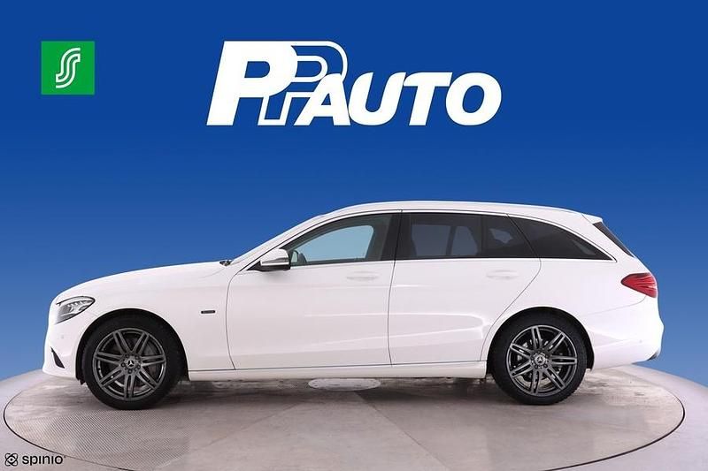 Käytetty Mercedes C300e Avantgarde Edition 211 HP (155 kW) 2020 Farmari