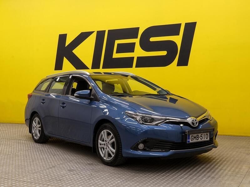 Käytetty 2017 Toyota Auris Touring Sports Active Farmari | 10 870 € (Perustarjous) - Kuva 1/3