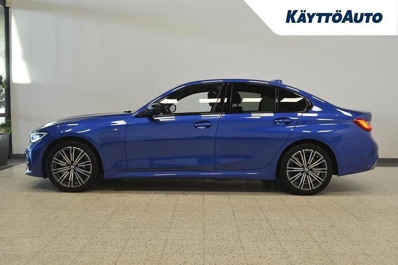 Käytetty BMW 330e M Sport 292 HP (214 kW) 2020 Sininen Sedan