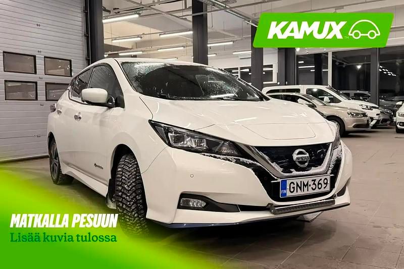 Valkoinen Käytetty 2019 Nissan Leaf Viistoperä | 14 990 € - Kuva 1/4
