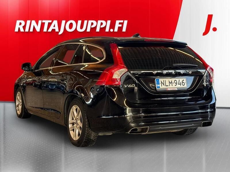Käytetty Volvo V60 Business Edition 245 HP (180 kW) 2015 Musta Farmari