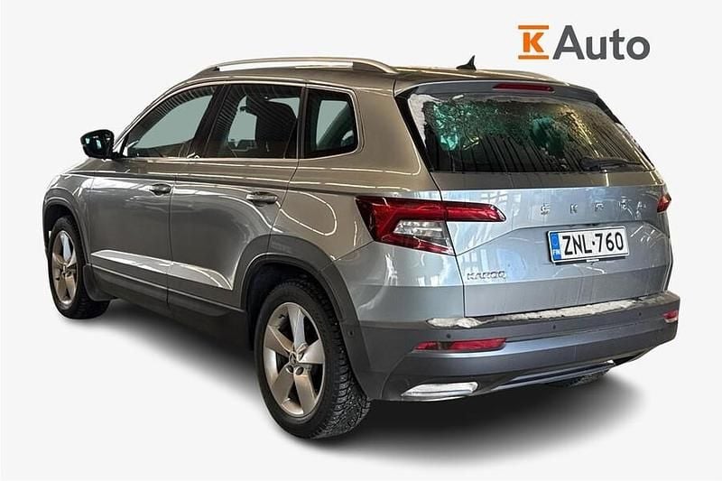 Käytetty Skoda Karoq Business Line 150 HP (110 kW) 2020 Harmaa Katumaasturi