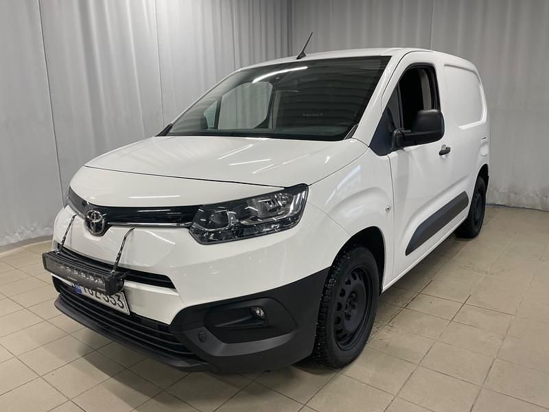 Valkoinen Käytetty 2020 Toyota Proace City Active Tila-auto | 14 900 € (Kallis) - Kuva 1/4