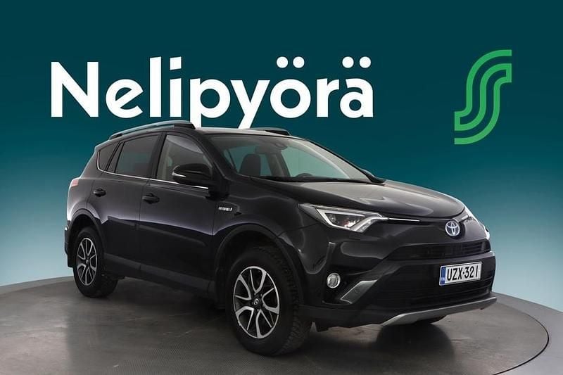 Käytetty Toyota RAV4 Hybrid Edition 155 HP (114 kW) 2018 Musta Katumaasturi