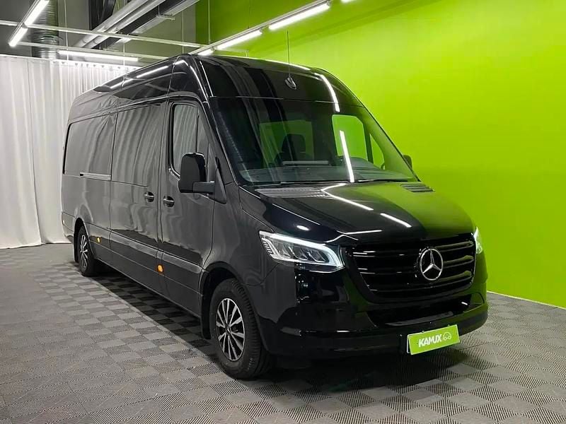 Musta Käytetty 2020 Mercedes Sprinter Van | 56 800 € - Kuva 1/4