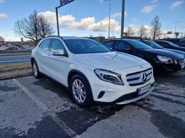 Mercedes GLA220