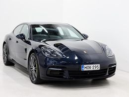 Porsche Panamera 4