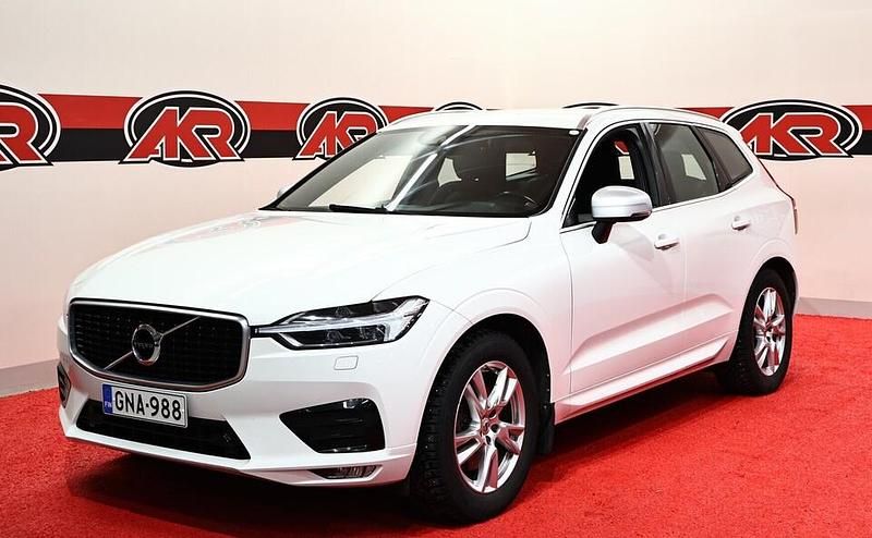 Käytetty Volvo XC60 Business Edition 190 HP (139 kW) 2018 Valkoinen Katumaasturi