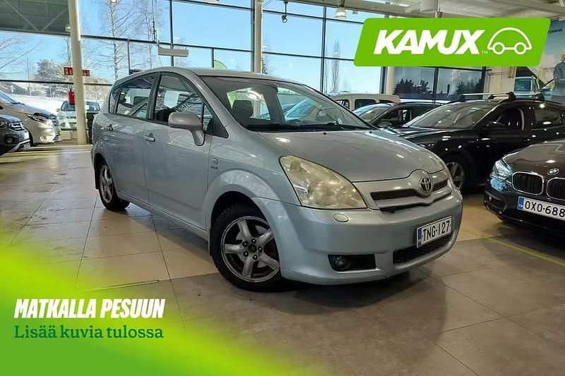 Käytetty Toyota Corolla Verso Business Edition 2004 Tila-auto