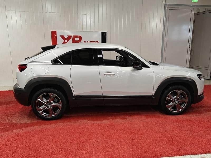 Käytetty Mazda MX30 107 kW (146 HP) 2022 Katumaasturi