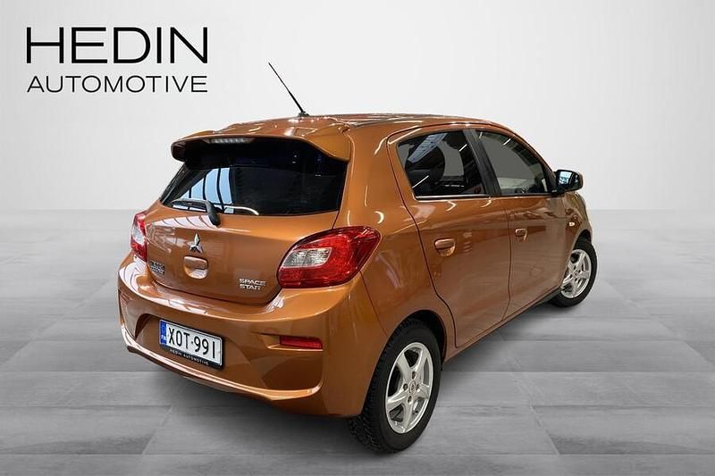 Käytetty Mitsubishi Space Star Invite 71 HP (52 kW) 2019 Oranssi Viistoperä