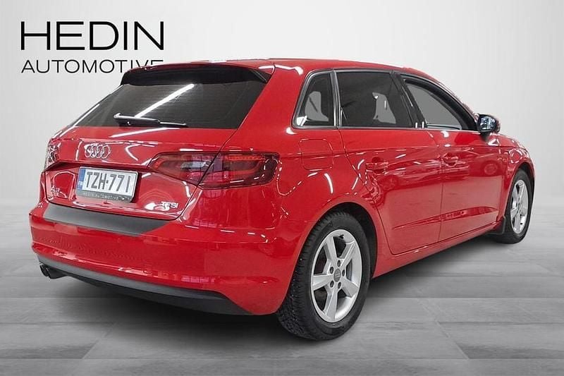 Käytetty Audi A3 Sportback Business 140 HP (102 kW) 2014 Viistoperä