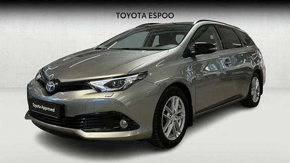 Käytetty Toyota Auris Touring Sports Edition 99 HP (72 kW) 2017 Harmaa Farmari