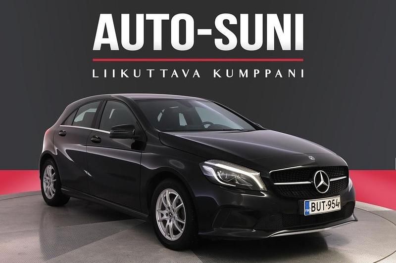 Musta Käytetty 2017 Mercedes A180 Edition Viistoperä | 17 500 € (Perustarjous) - Kuva 1/3