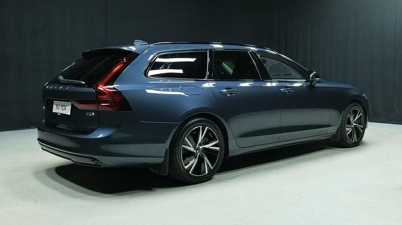 Käytetty Volvo V90 Plus 350 HP (257 kW) 2024 Sininen Farmari