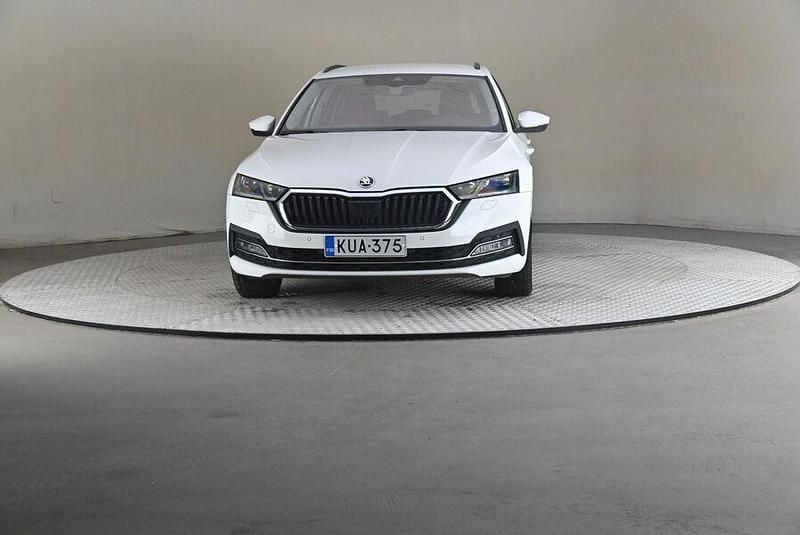 Käytetty Skoda Octavia Style 150 HP (110 kW) 2020 Farmari
