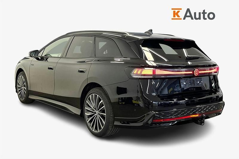 Uusi VW ID.7 GTX 246 kW (335 HP) 2026 Met. musta Farmari