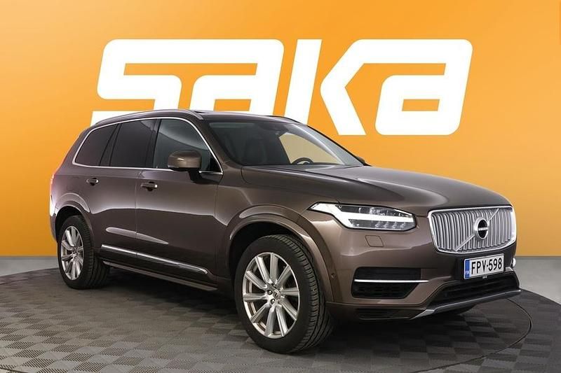 Käytetty Volvo XC90 Inscription 407 HP (299 kW) 2015 Katumaasturi