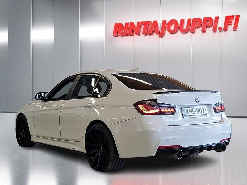 Käytetty BMW 316 Sport Line 116 HP (85 kW) 2013 Valkoinen Sedan