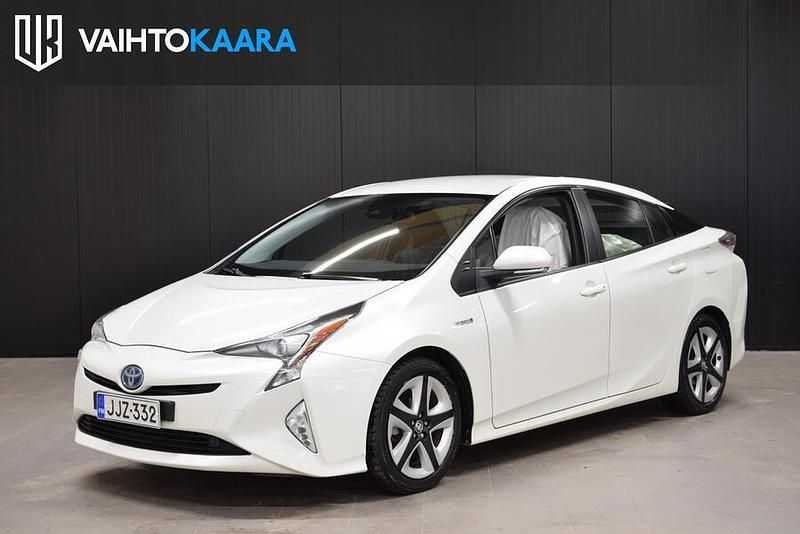 Käytetty 2016 Toyota Prius Active Viistoperä | 13 800 € (Perustarjous) - Kuva 1/2
