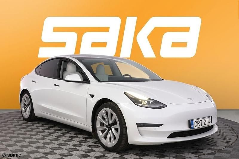 Käytetty Tesla Model 3 258 kW (351 HP) 2021 Sedan